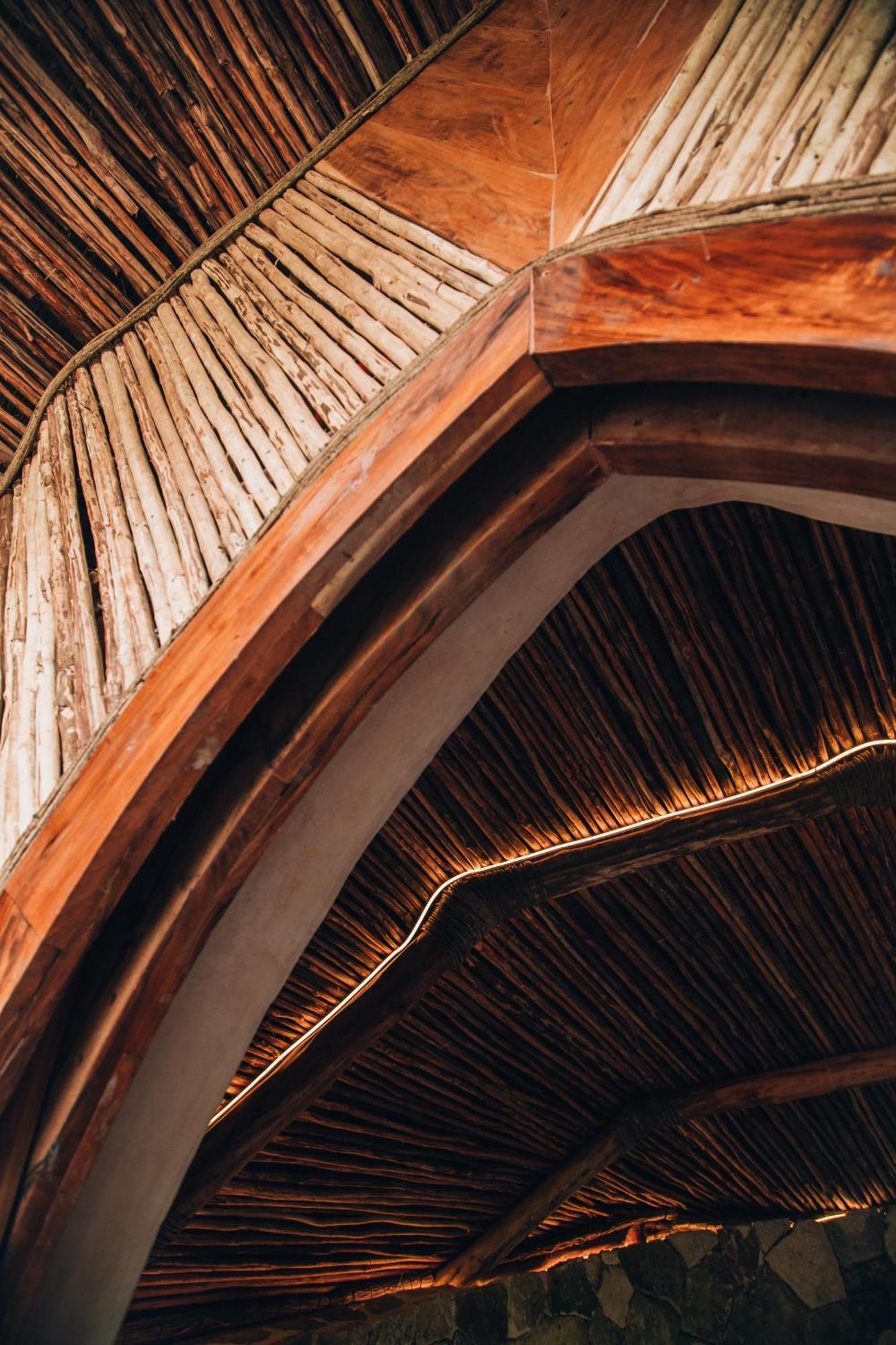 Ikal Tulum Hotel Bagian luar foto The ceiling of the main hall